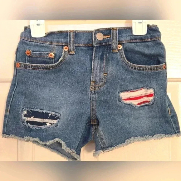 Kids levi girlfriend style denim shorts size 7 - Picture 1 of 9
